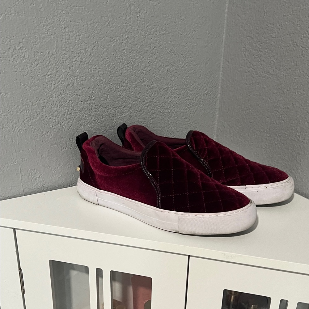 G by Guess Burgundy Velvet Slip-On Loafers